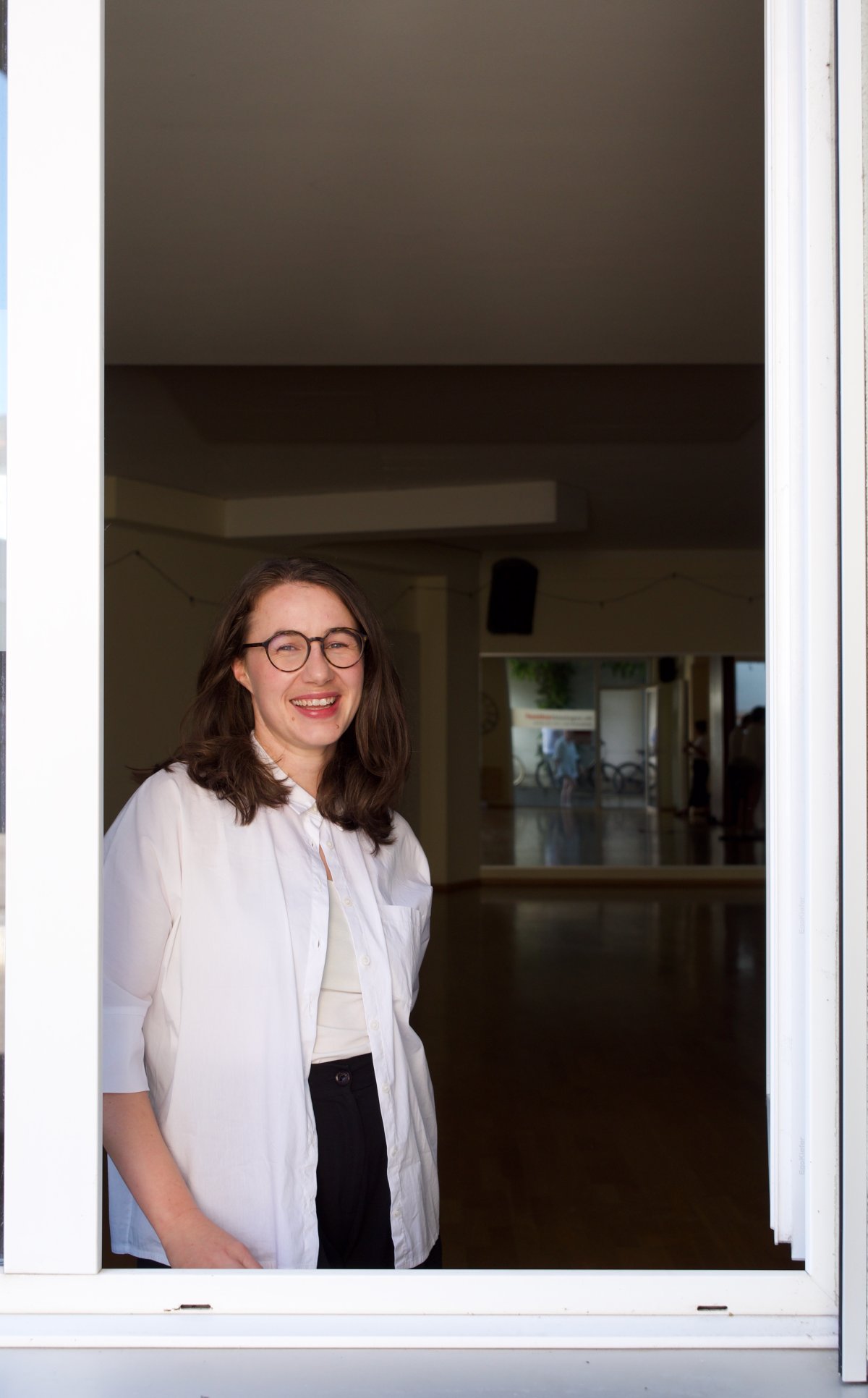 Mirja, Tanzlehrerin und Administration