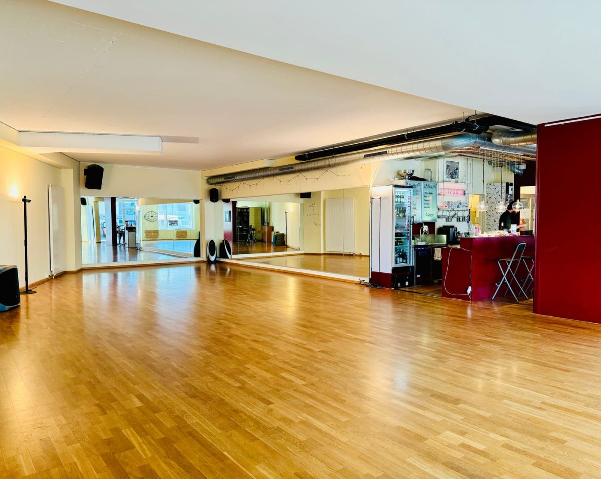 Tanzfläche in der tanzbar Binningen